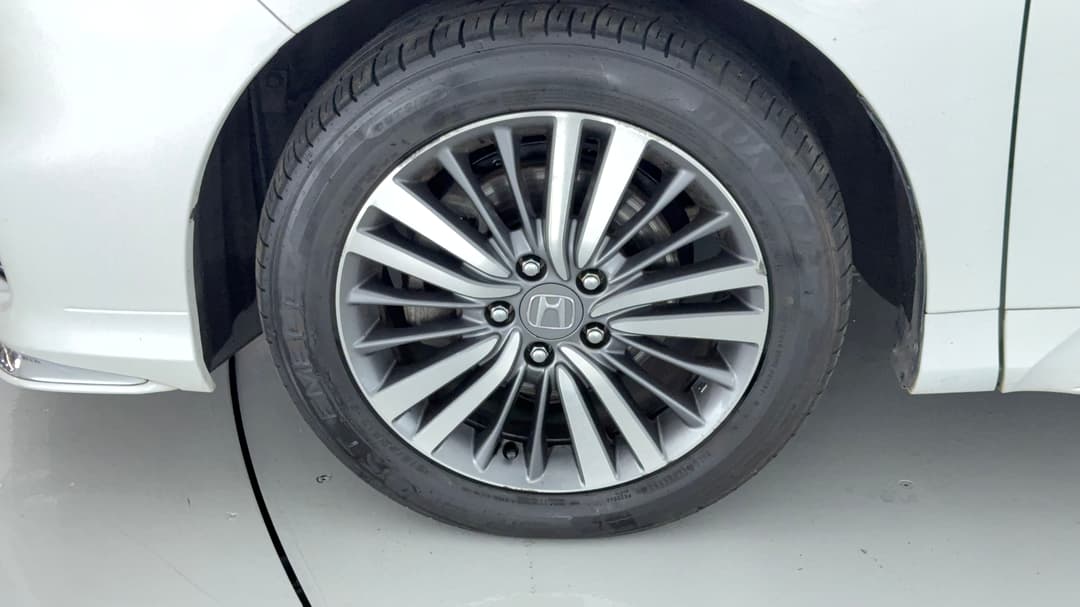 2018 Honda Odyssey Vti-l, Automatic, 106390 km, Left Front Wheel