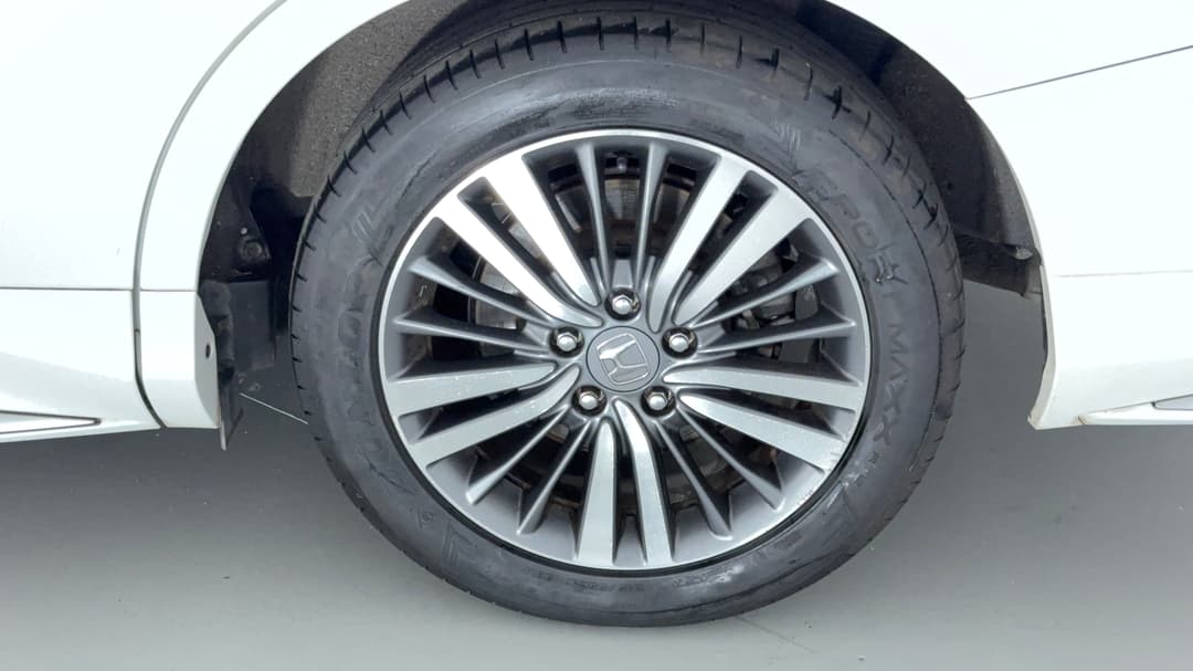 2018 Honda Odyssey Vti-l, Automatic, 106390 km, Left Rear Wheel