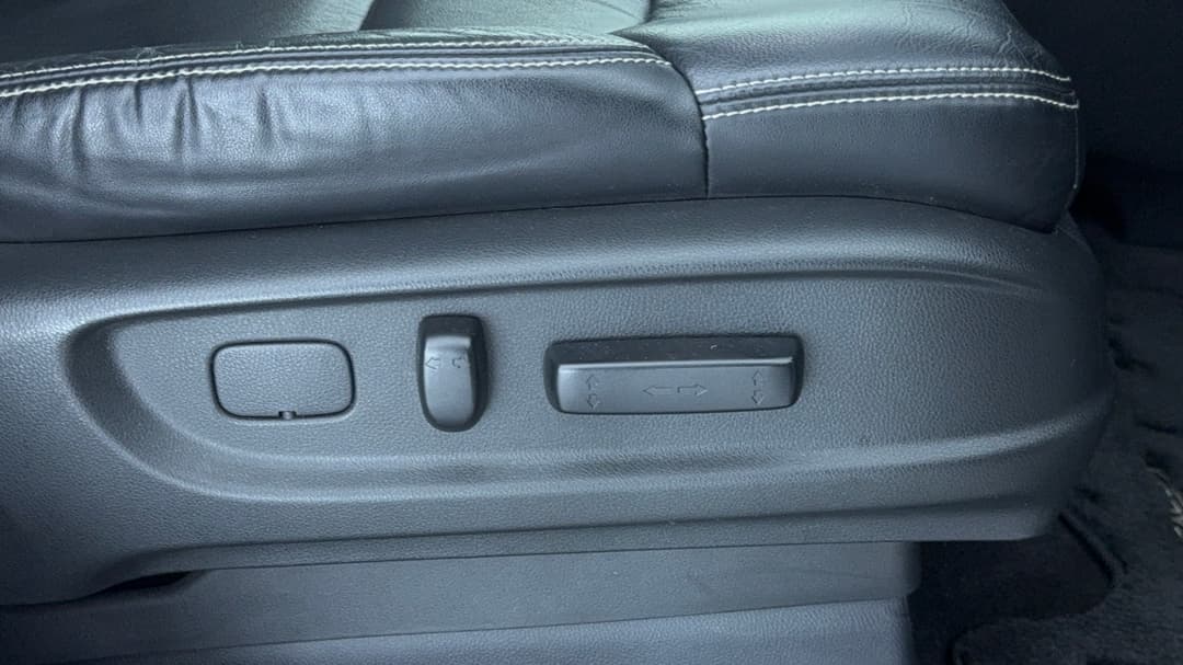 2018 Honda Odyssey Vti-l, Automatic, 106390 km, Drivers Side Adjustment Panel