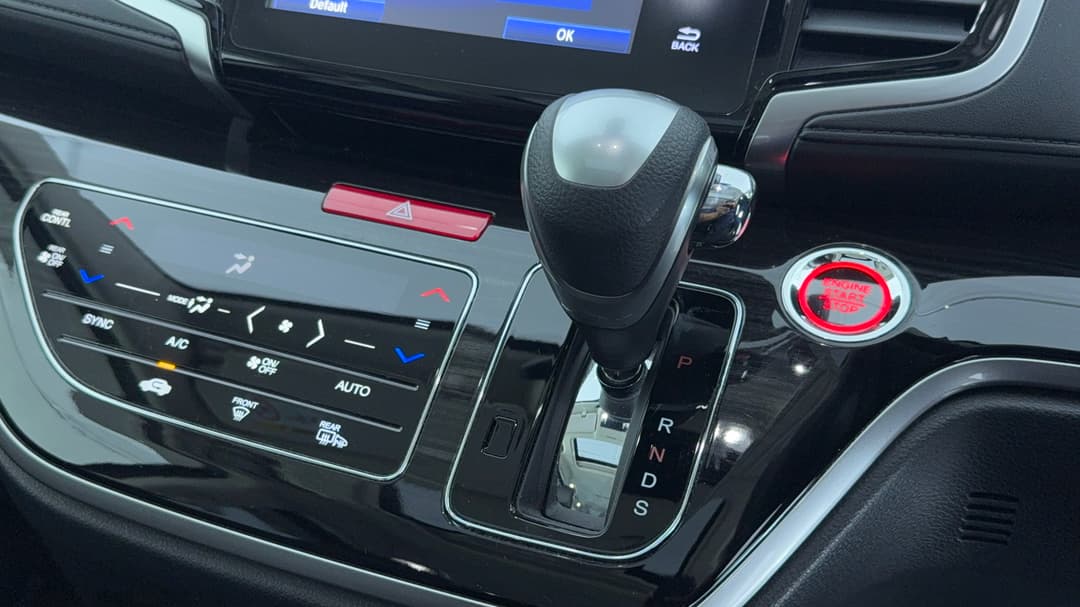 2018 Honda Odyssey Vti-l, Automatic, 106390 km, Gear Lever 