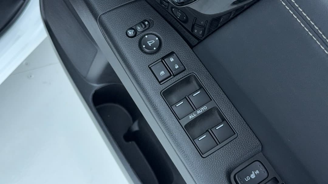 2018 Honda Odyssey Vti-l, Automatic, 106390 km, Drivers Side Door Panel Controls