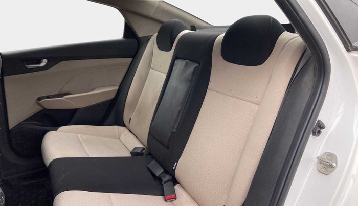 2019 Hyundai Verna 1.6 VTVT SX, Petrol, Manual, 20,638 km, Right Side Rear Door Cabin