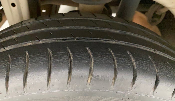 2010 Maruti Alto K10 VXI, Petrol, Manual, 83,519 km, Right Rear Tyre Tread