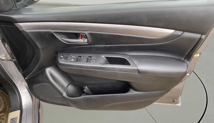 2017 Maruti Ciaz S 1.4 MT PETROL, Petrol, Manual, 84,850 km, Driver Side Door Panels Control