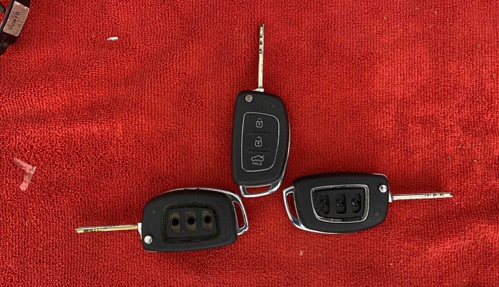 2014 Hyundai Xcent S 1.2, Petrol, Manual, 70,673 km, Key Close Up