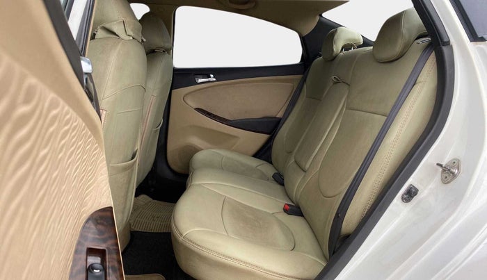 2014 Hyundai Verna FLUIDIC 1.6 VTVT SX, Petrol, Manual, 63,452 km, Right Side Rear Door Cabin