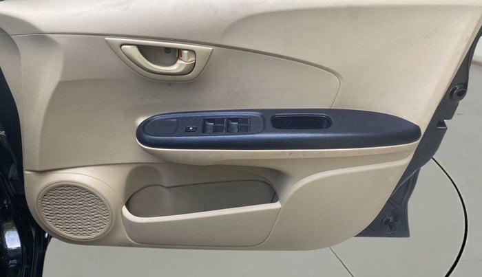 2014 Honda Amaze 1.2L I-VTEC EX, Petrol, Manual, 47,739 km, Driver Side Door Panels Control
