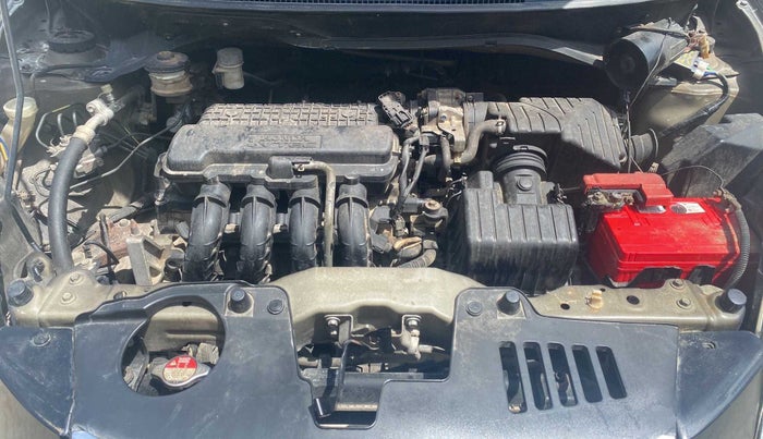 2014 Honda Amaze 1.2L I-VTEC EX, Petrol, Manual, 47,739 km, Front windshield - Wiper bottle cap missing