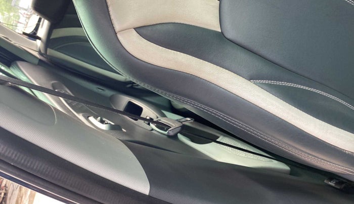 2021 Hyundai GRAND I10 NIOS ASTA 1.2 KAPPA VTVT, Petrol, Manual, 43,813 km, Driver seat - Seat Belt Minor Torn