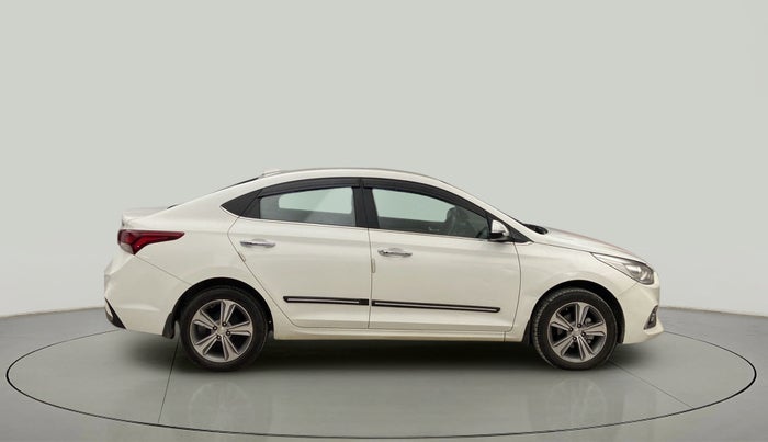 2019 Hyundai Verna 1.6 VTVT SX, Petrol, Manual, 34,032 km, Right Side View
