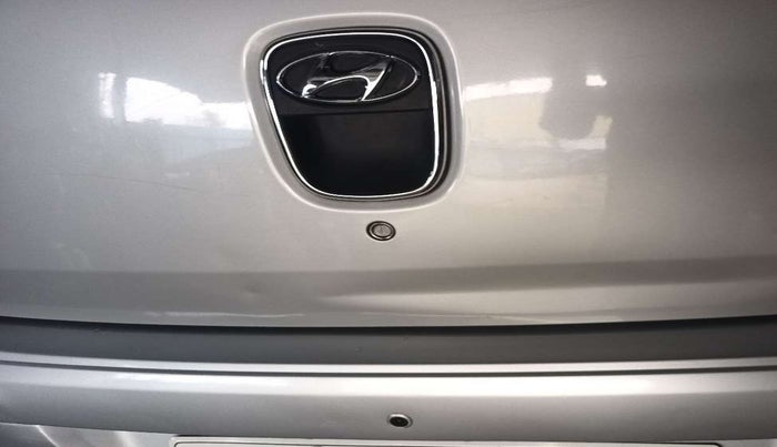 2016 Hyundai i10 MAGNA 1.1, Petrol, Manual, 66,052 km, Dicky (Boot door) - Slightly dented