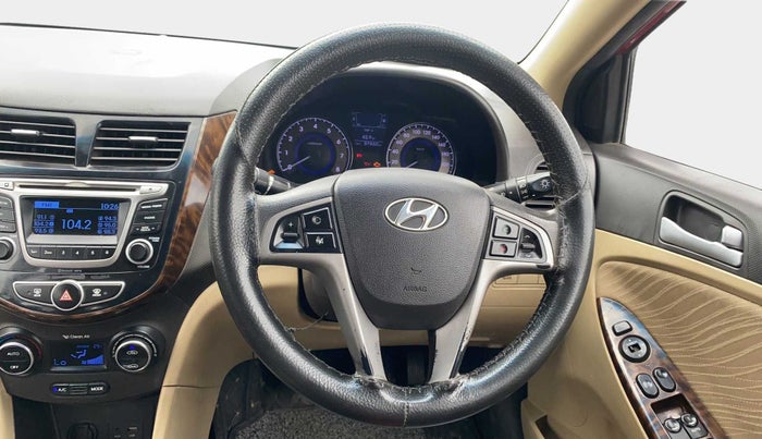2015 Hyundai Verna FLUIDIC 4S 1.6 VTVT S(O), Petrol, Manual, 87,421 km, Dashboard