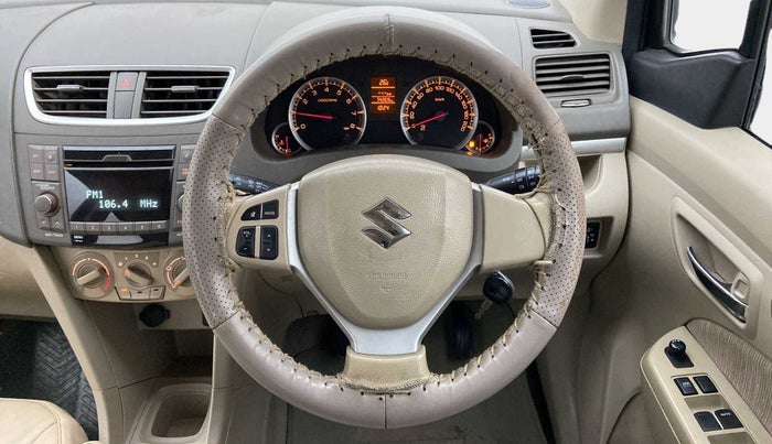 2014 Maruti Ertiga ZXI, Petrol, Manual, 74,199 km, Steering Wheel Close Up