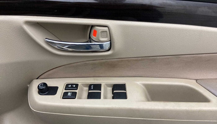 2016 Maruti Ciaz VXI+, Petrol, Manual, 79,933 km, Driver Side Door Panels Control
