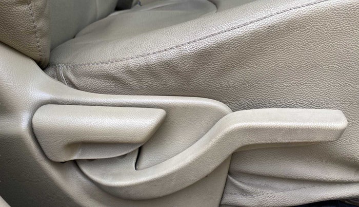 2015 Honda Amaze 1.2L I-VTEC S, Petrol, Manual, 49,289 km, Driver Side Adjustment Panel
