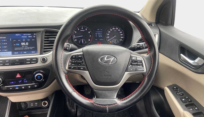 2019 Hyundai Verna 1.6 VTVT SX, Petrol, Manual, 34,036 km, Steering Wheel Close Up