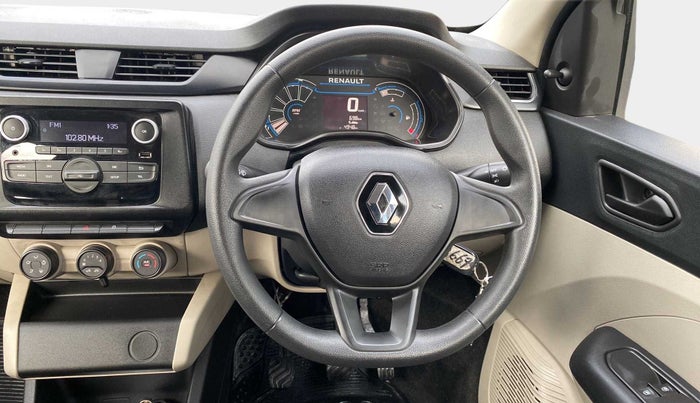 2022 Renault TRIBER RXL MT, Petrol, Manual, 781 km, Steering Wheel Close Up