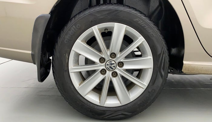 2017 Volkswagen Vento HIGHLINE TDI AT, Diesel, Automatic, 64,522 km, Right Rear Wheel