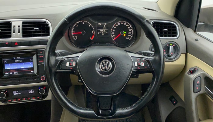 2017 Volkswagen Vento HIGHLINE TDI AT, Diesel, Automatic, 64,522 km, Steering Wheel Close Up