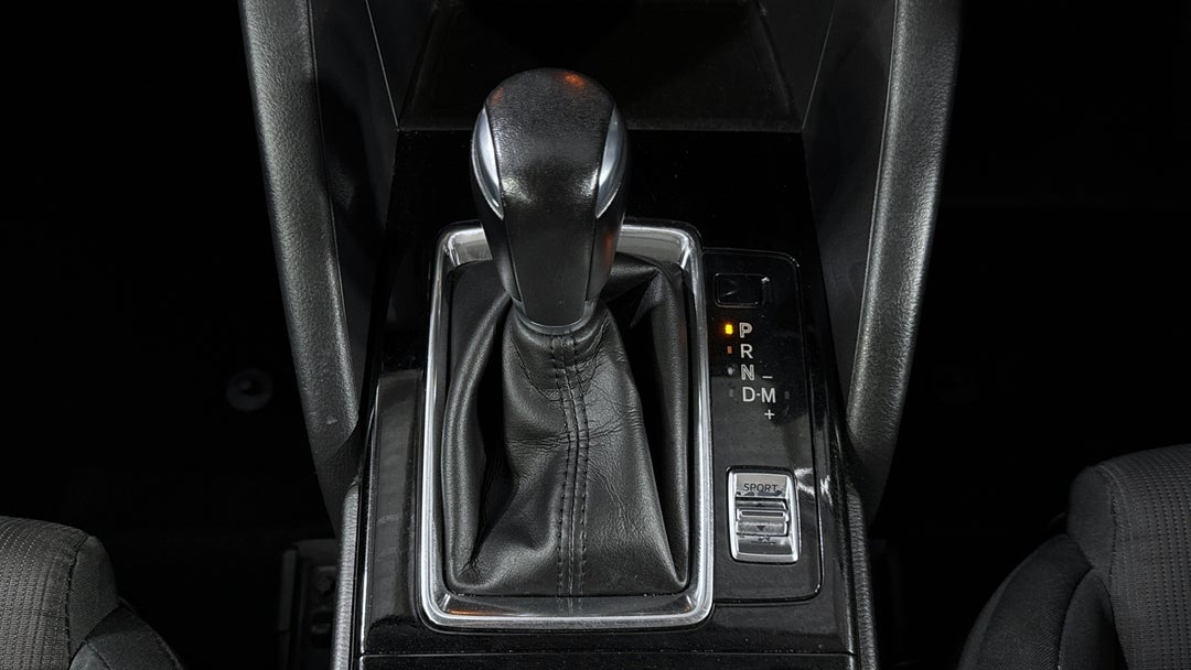 2015 Mazda CX-5 Maxx (4x2), Automatic, 132462 km, Gear Lever 
