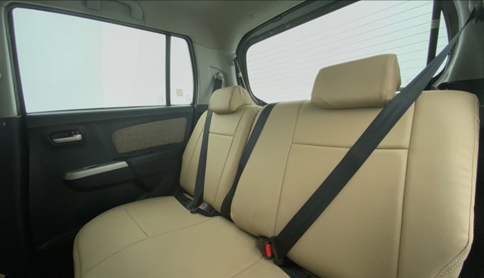 2014 Maruti Wagon R 1.0 VXI, Petrol, Manual, 14,038 km, Right Side Door Cabin View