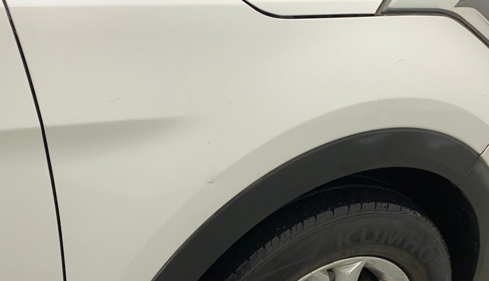 2016 Hyundai Creta SX PLUS 1.6 PETROL, Petrol, Manual, 33,387 km, Right fender - Minor scratches