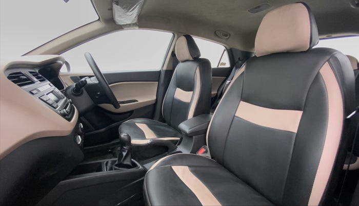 2017 Hyundai Elite i20 SPORTZ 1.2, Petrol, Manual, 5,331 km, Right Side Front Door Cabin