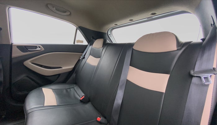 2017 Hyundai Elite i20 SPORTZ 1.2, Petrol, Manual, 5,331 km, Right Side Rear Door Cabin