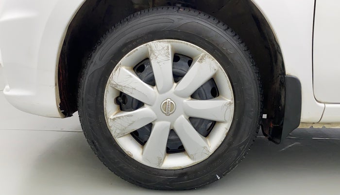 2017 Nissan Micra Active XV S, Petrol, Manual, 37,962 km, Left Front Wheel