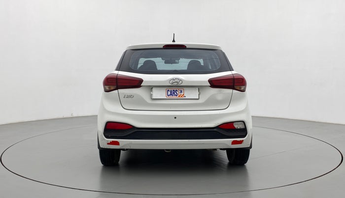 2018 Hyundai Elite i20 MAGNA EXECUTIVE 1.2, CNG, Manual, 1,06,802 km, Back/Rear