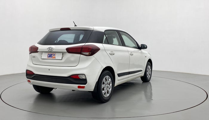 2018 Hyundai Elite i20 MAGNA EXECUTIVE 1.2, CNG, Manual, 1,06,802 km, Right Back Diagonal