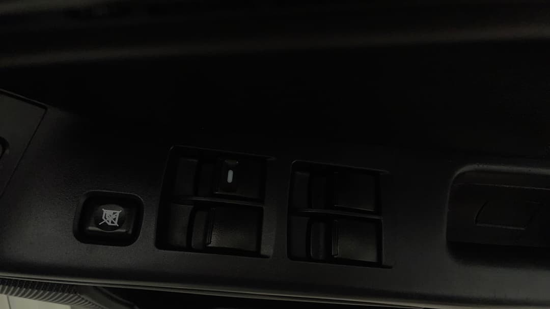 2016 Mitsubishi Lancer Es Sport, Automatic, 106339 km, Drivers Side Door Panel Controls