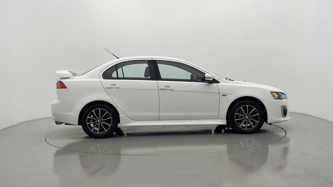 2016 Mitsubishi Lancer Es Sport, Automatic, 106339 km, Right Side View