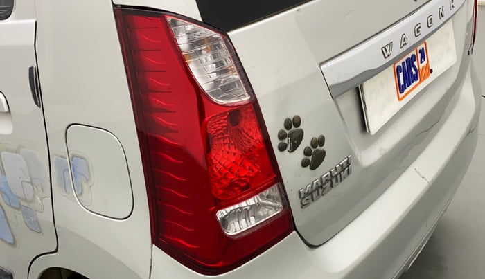 2014 Maruti Wagon R 1.0 VXI, Petrol, Manual, 55,465 km, Left tail light - Minor scratches