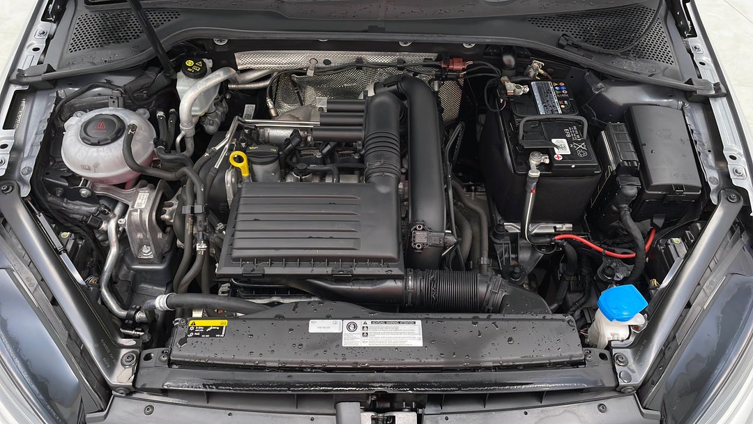 2019 Volkswagen Golf 110 Tsi Trendline, Automatic, 94972 km, Open Bonnet (Engine)