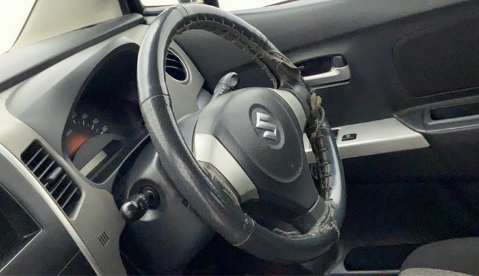 2012 Maruti Wagon R 1.0 LXI CNG, CNG, Manual, 54,247 km, Steering wheel - Steering cover is minor torn