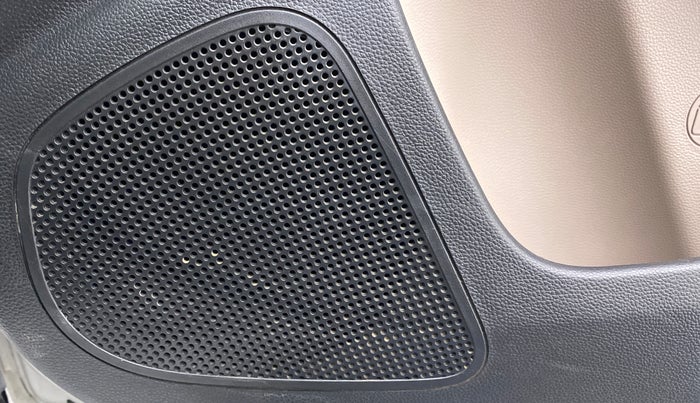 2017 Hyundai Grand i10 SPORTZ (O) 1.2 AT VTVT, Petrol, Automatic, 49,800 km, Speaker