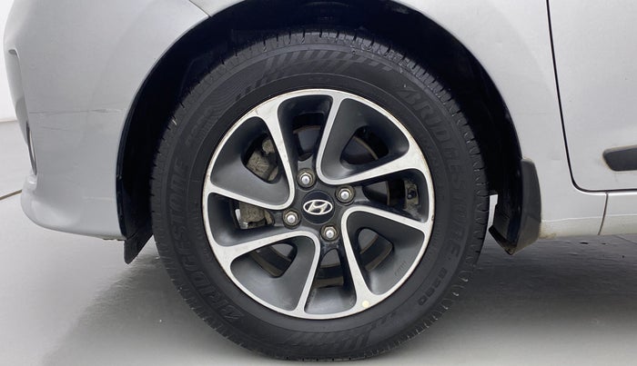2017 Hyundai Grand i10 SPORTZ (O) 1.2 AT VTVT, Petrol, Automatic, 49,800 km, Left Front Wheel