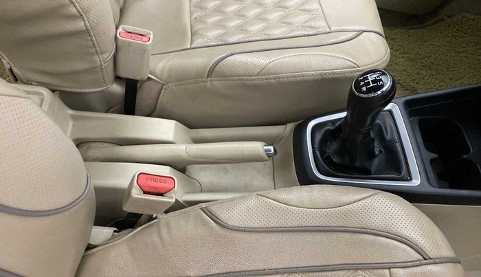 2018 Maruti Dzire VXI, Petrol, Manual, 65,268 km, Gear Lever