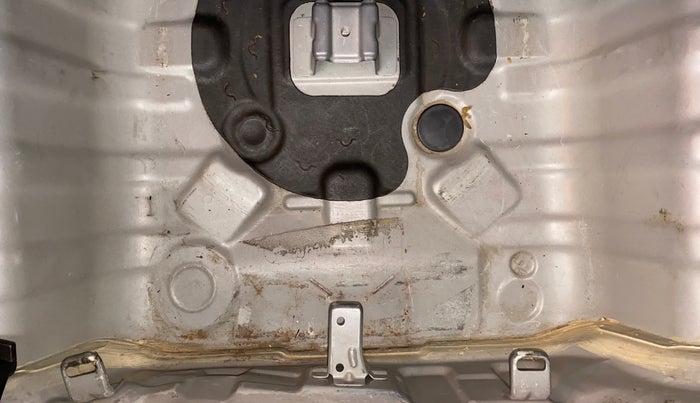 2014 Hyundai Grand i10 MAGNA 1.2 KAPPA VTVT, Petrol, Manual, 76,725 km, Boot floor - Slight discoloration