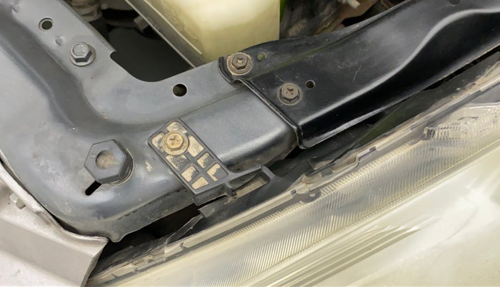 2012 Maruti Swift Dzire VXI, Petrol, Manual, 75,395 km, Left headlight - Clamp has minor damage