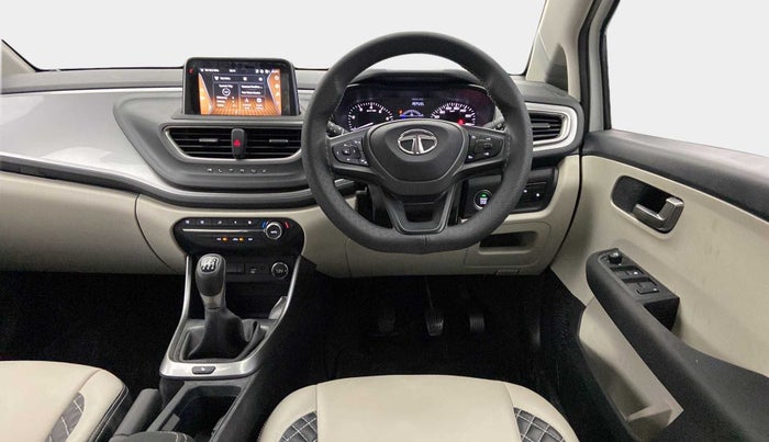 2022 Tata ALTROZ XZ PETROL, Petrol, Manual, 19,494 km, Steering Wheel Close Up