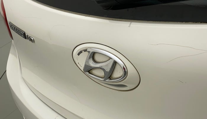 2016 Hyundai Grand i10 ASTA (O) 1.2 KAPPA VTVT, Petrol, Manual, 54,959 km, Dicky (Boot door) - Slightly dented