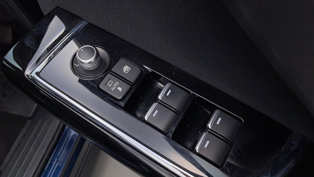 Drivers Side Door Panel Controls