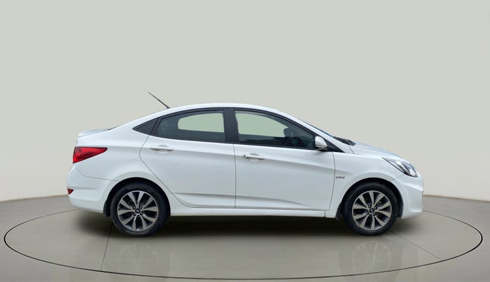 2014 Hyundai Verna FLUIDIC 1.6 VTVT SX, Petrol, Manual, 61,594 km, Right Side