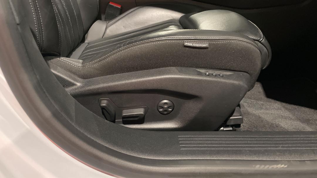 2024 Peugeot 308 Gt Premium, Automatic, 34940 km, Drivers Side Adjustment Panel