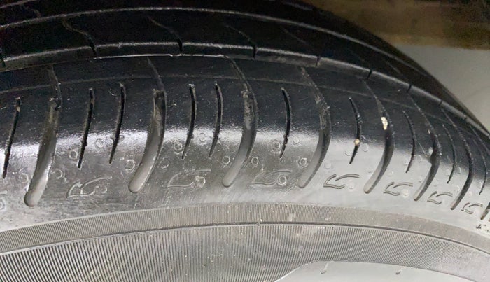 2019 Maruti Baleno DELTA 1.2 K12, Petrol, Manual, 24,998 km, Left Front Tyre Tread