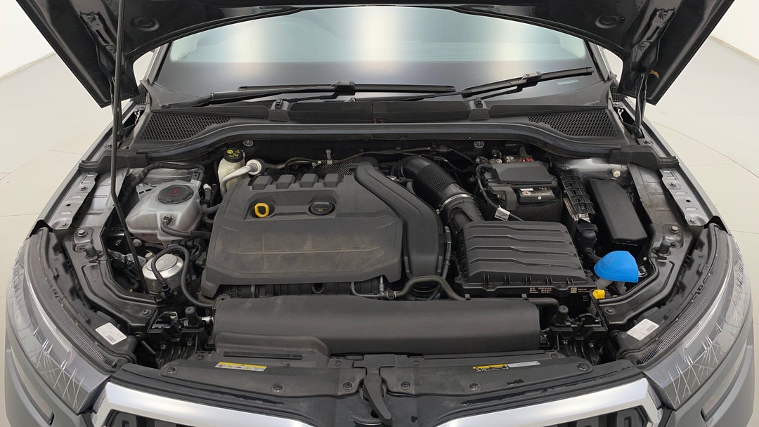 Open Bonnet (Engine)