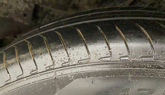 2014 Honda City 1.5L I-VTEC V MT, Petrol, Manual, 50,752 km, Left Rear Tyre Tread