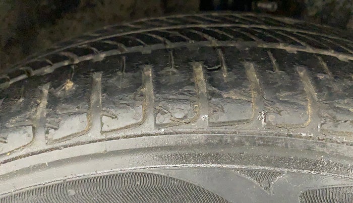 2014 Honda City 1.5L I-VTEC V MT, Petrol, Manual, 50,752 km, Right Front Tyre Tread